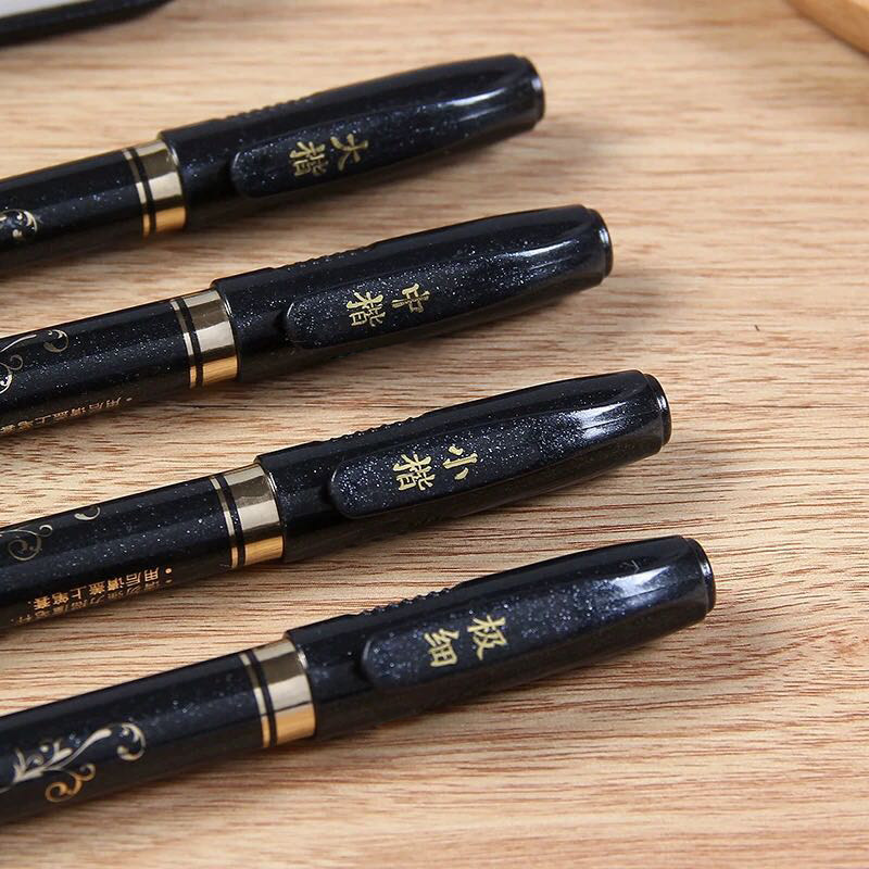 Set di 4 Pennarelli per Callig - Stationery Office recensione e prezzo